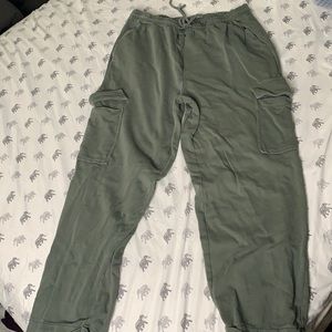 American Eagel AE Studio Green Cotton Soft Cargos